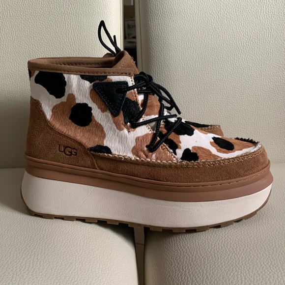 NWOB UGG Marin Bootie Cow Print Womens Platform - Lace-ups - Picture 9 of 15
